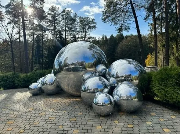 Надувные декоративные шары (серебристые) в аренду